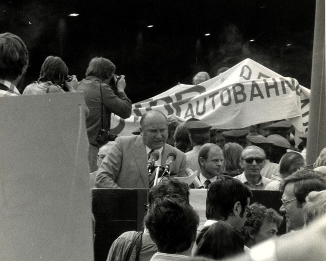 Breitenbachplatz: 1980, Eröffnung der Autobahnbrücke mit Harry Ristock